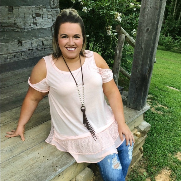 NWT Cold Shoulder Shirt with fun twist - Picture 1 of 3